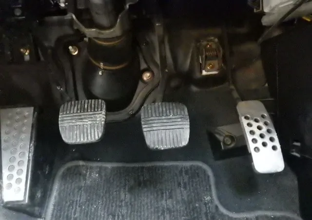 Nissan Skyline R34, miniatura 16