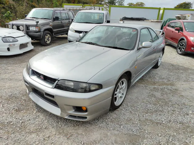 Nissan Skyline GTR R33