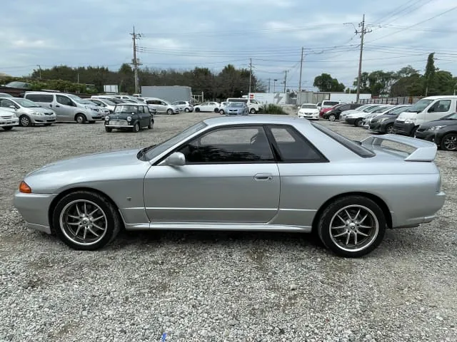 Nissan Skyline GTR R32, thumbnail 9