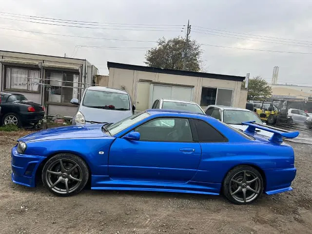 Nissan Skyline R34, thumbnail 3